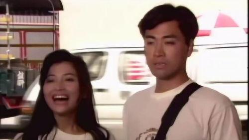 给老公撒个娇吃瓜视频,快来陪我一起吃瓜，撒娇视频甜蜜上线！