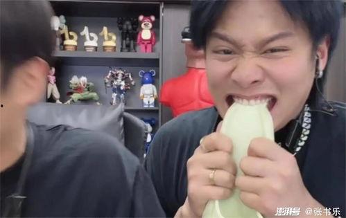 小杨哥老爸原版视频吃瓜,揭秘吃瓜背后的趣味与真相